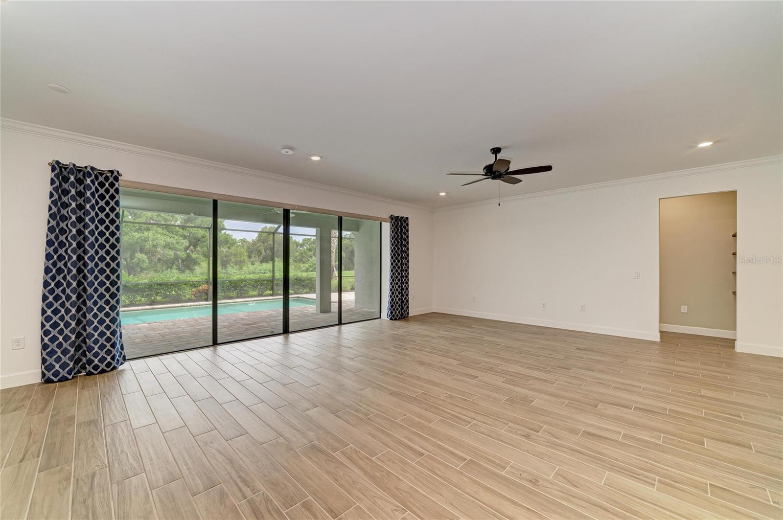 16341 Hidden Oak Loop Property Photo 14