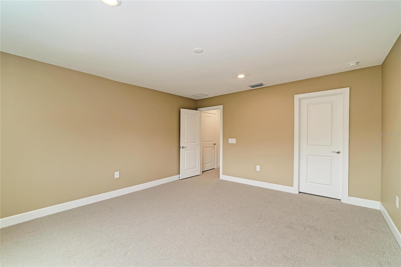 16341 Hidden Oak Loop Property Photo 37