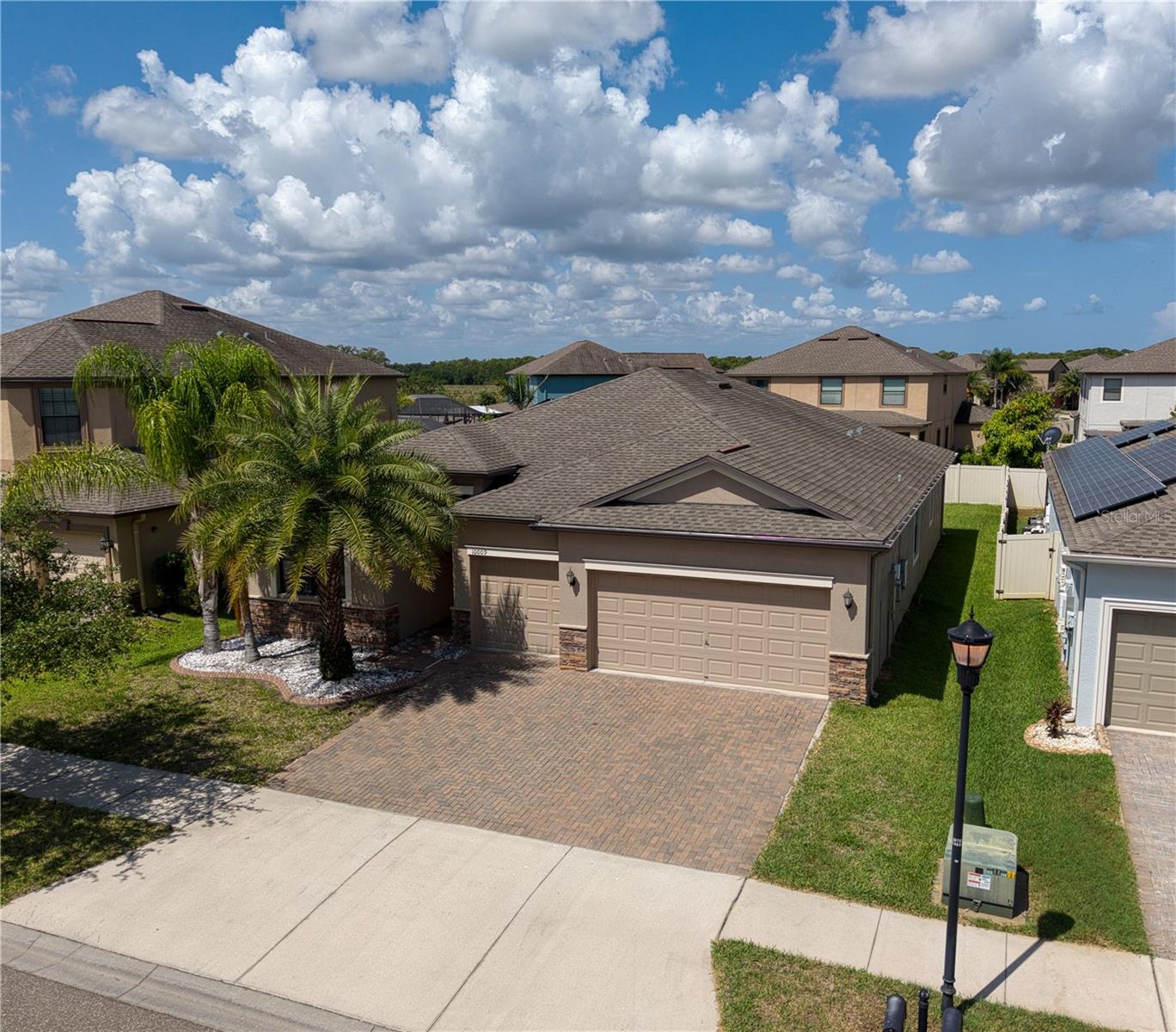 10009 Celtic Ash Dr Property Photo 1