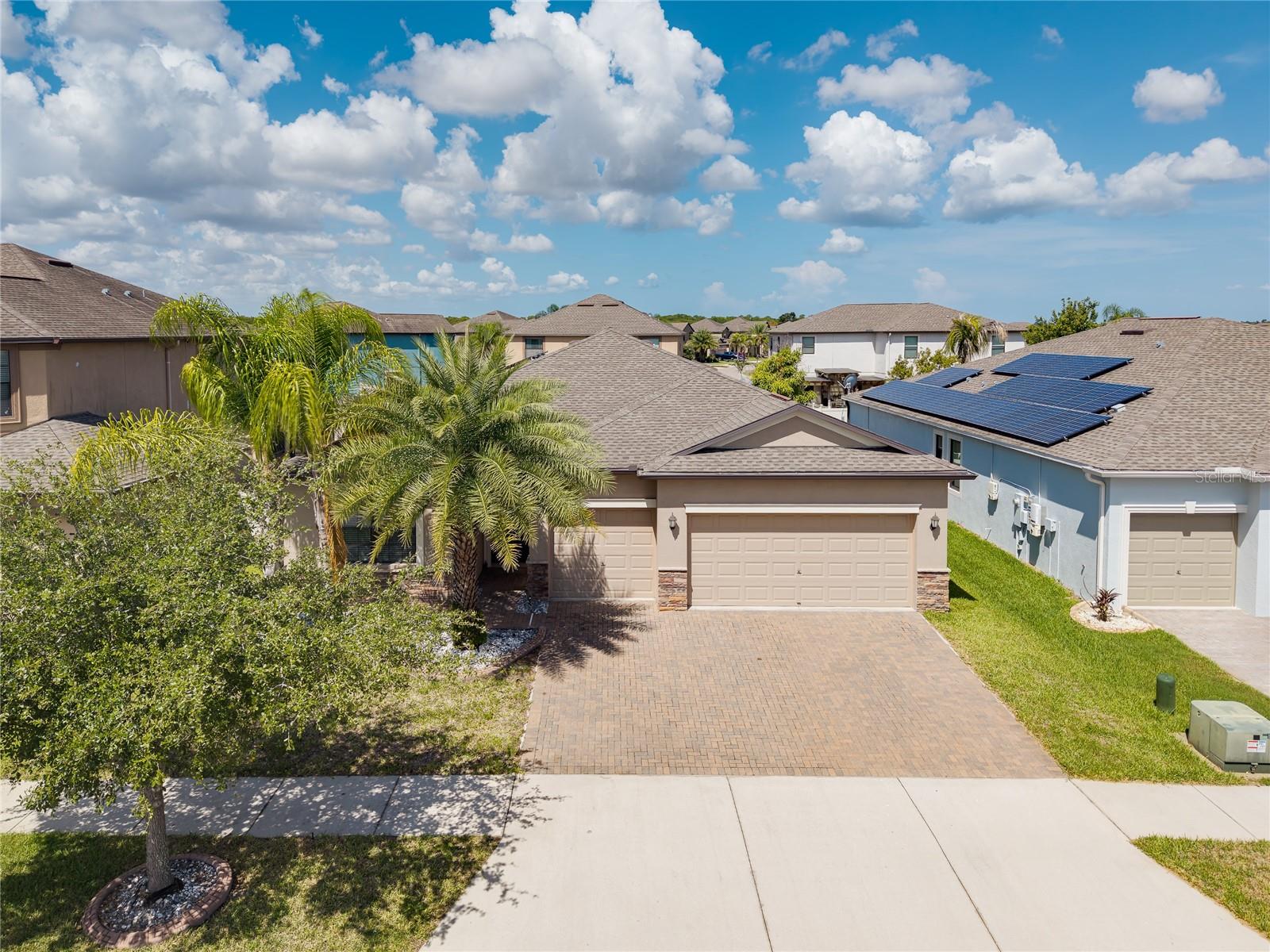 10009 Celtic Ash Dr Property Photo 2