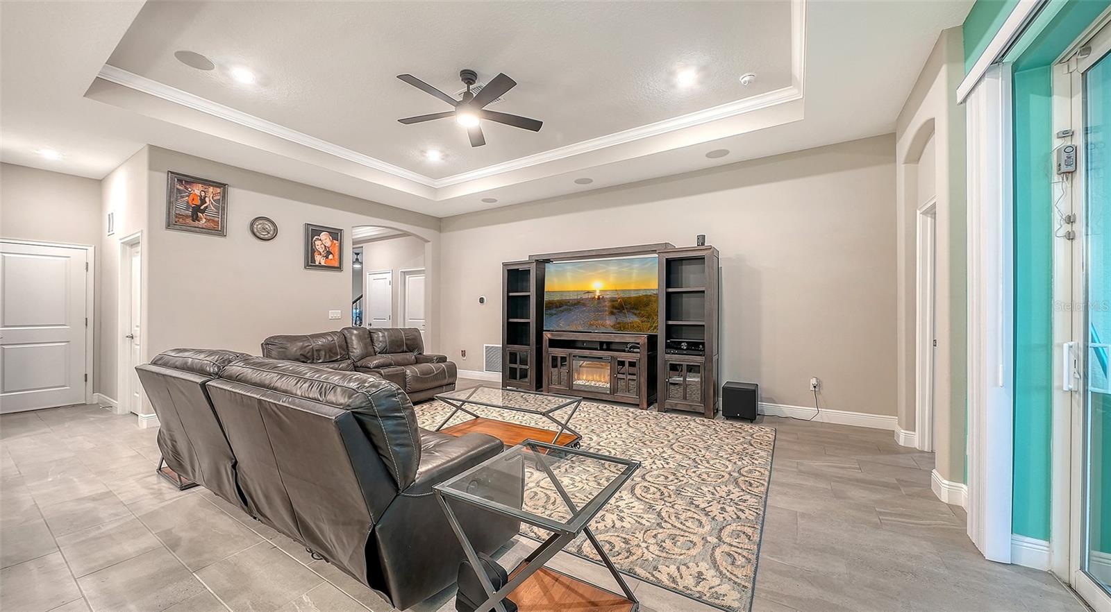 8234 Tea Olive Ter Property Photo 16