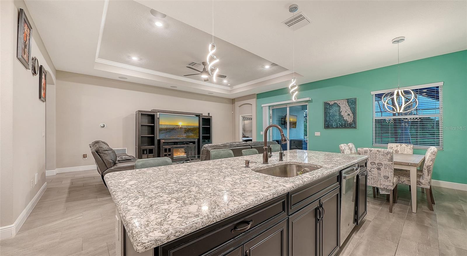 8234 Tea Olive Ter Property Photo 21