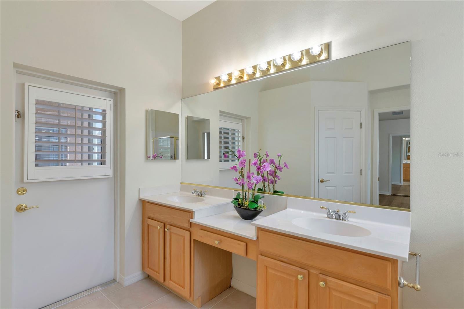 5133 Flagstone Dr Property Photo 13