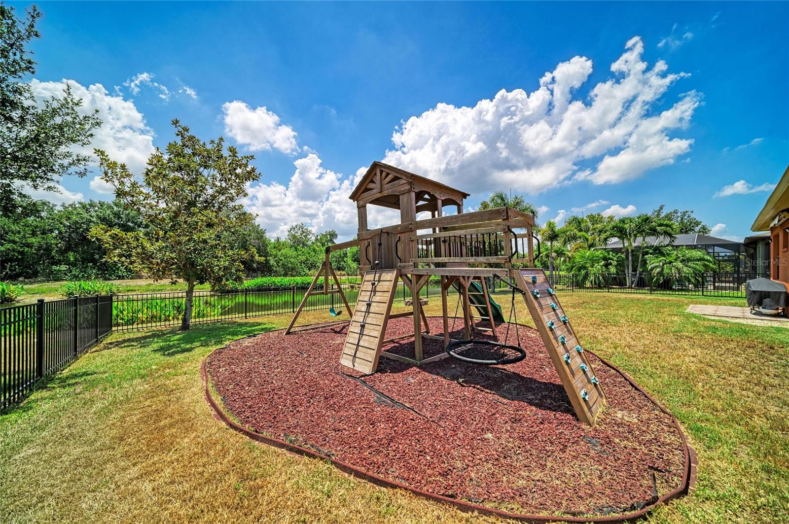 316 Star Shell Dr Property Photo 46