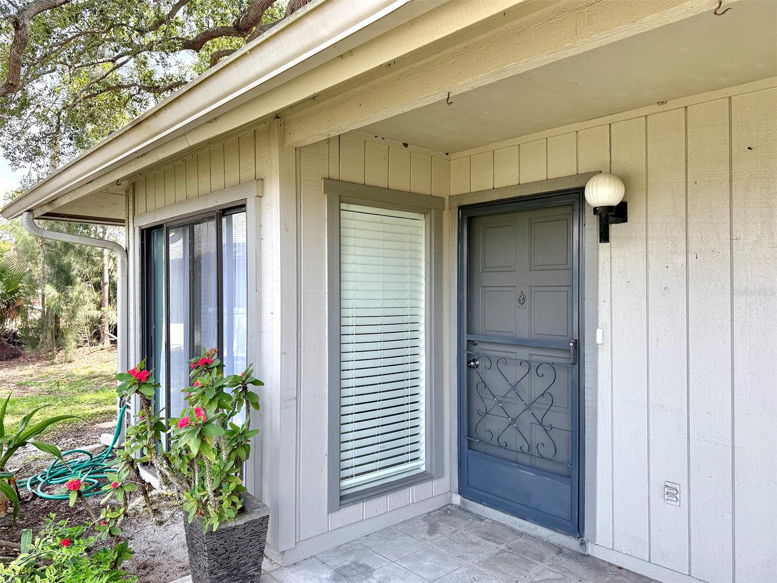 942 N Beneva Rd #v28 Property Photo 2