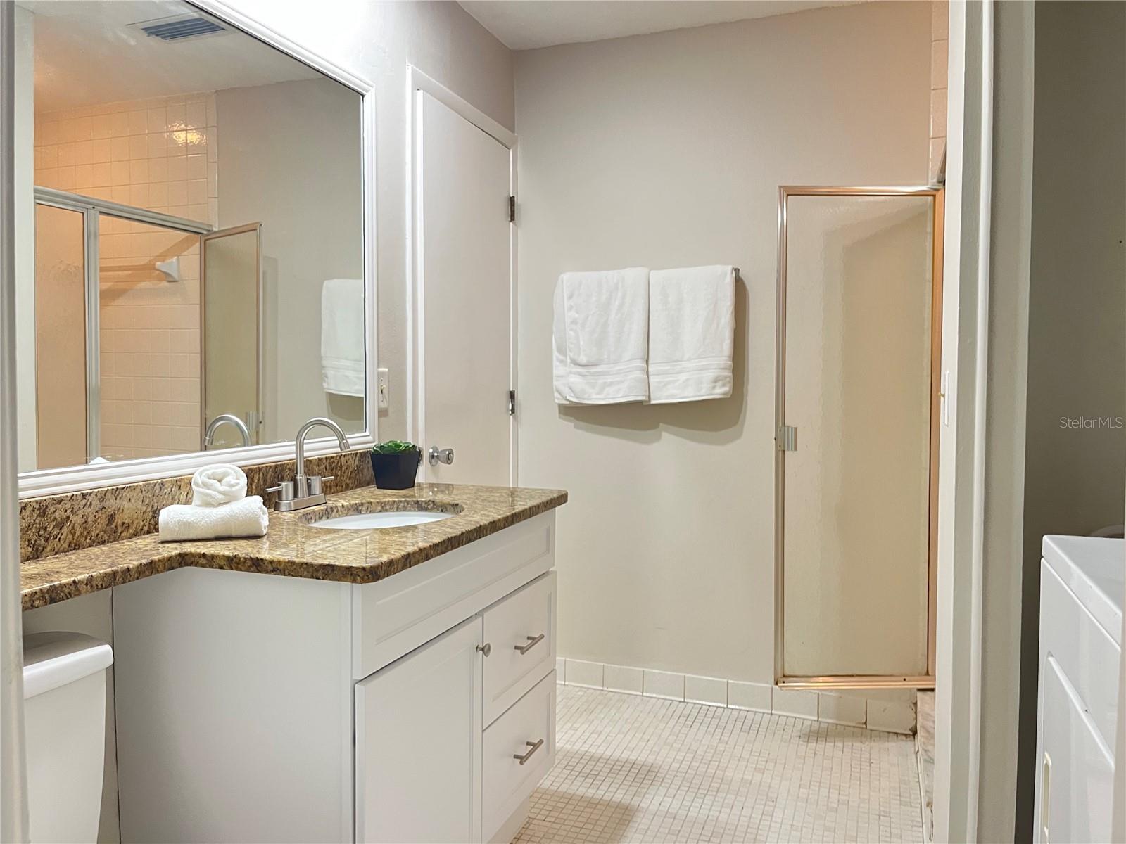 942 N Beneva Rd #v28 Property Photo 22