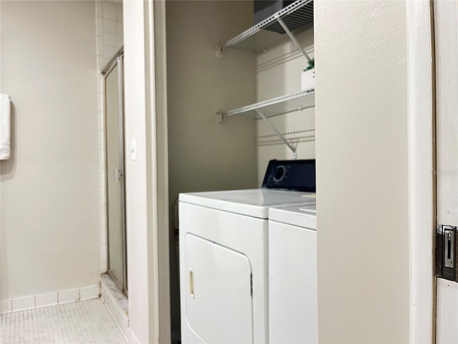 942 N Beneva Rd #v28 Property Photo 24