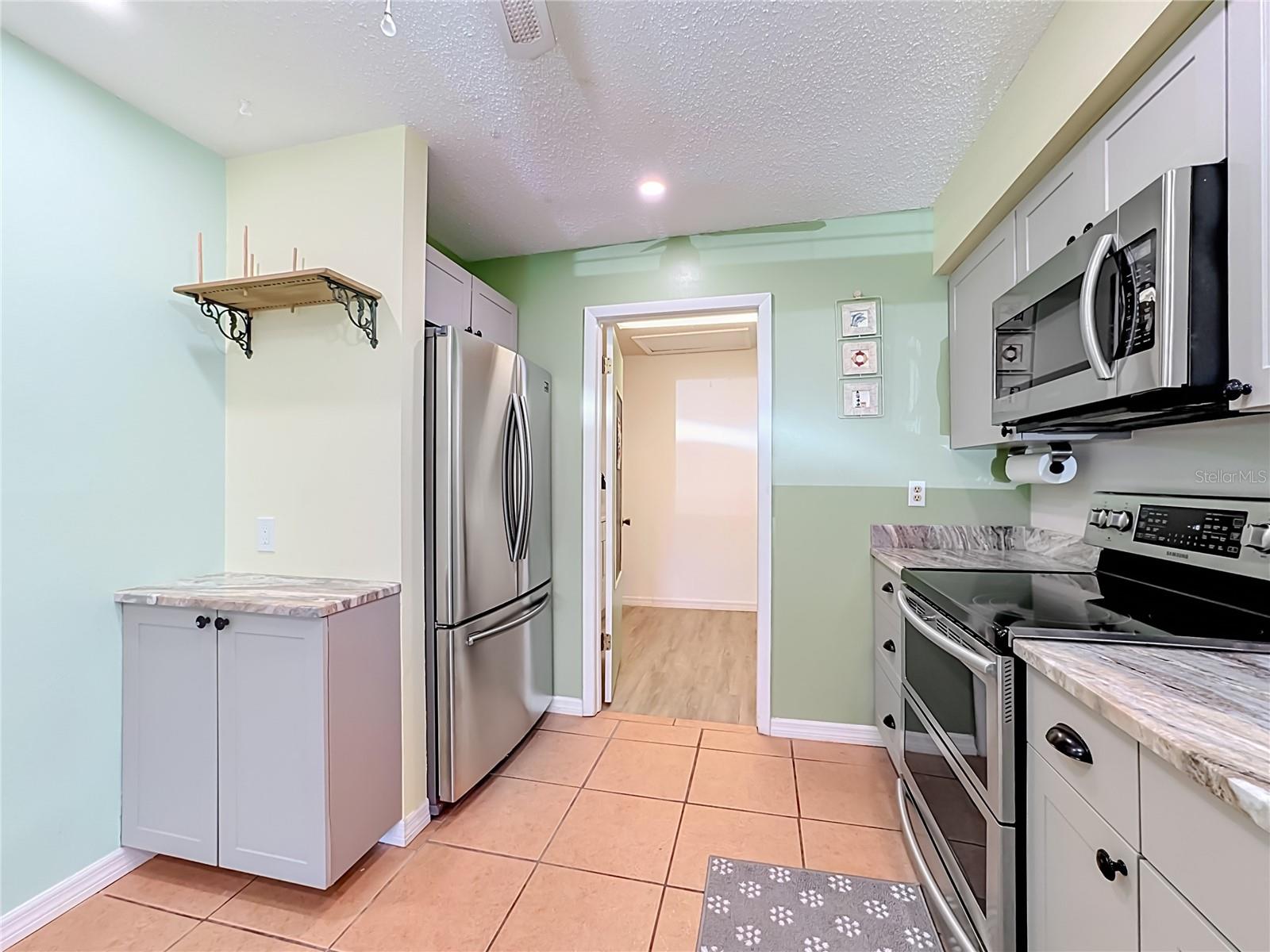 4190 66th Street Cir W #o Property Photo 6