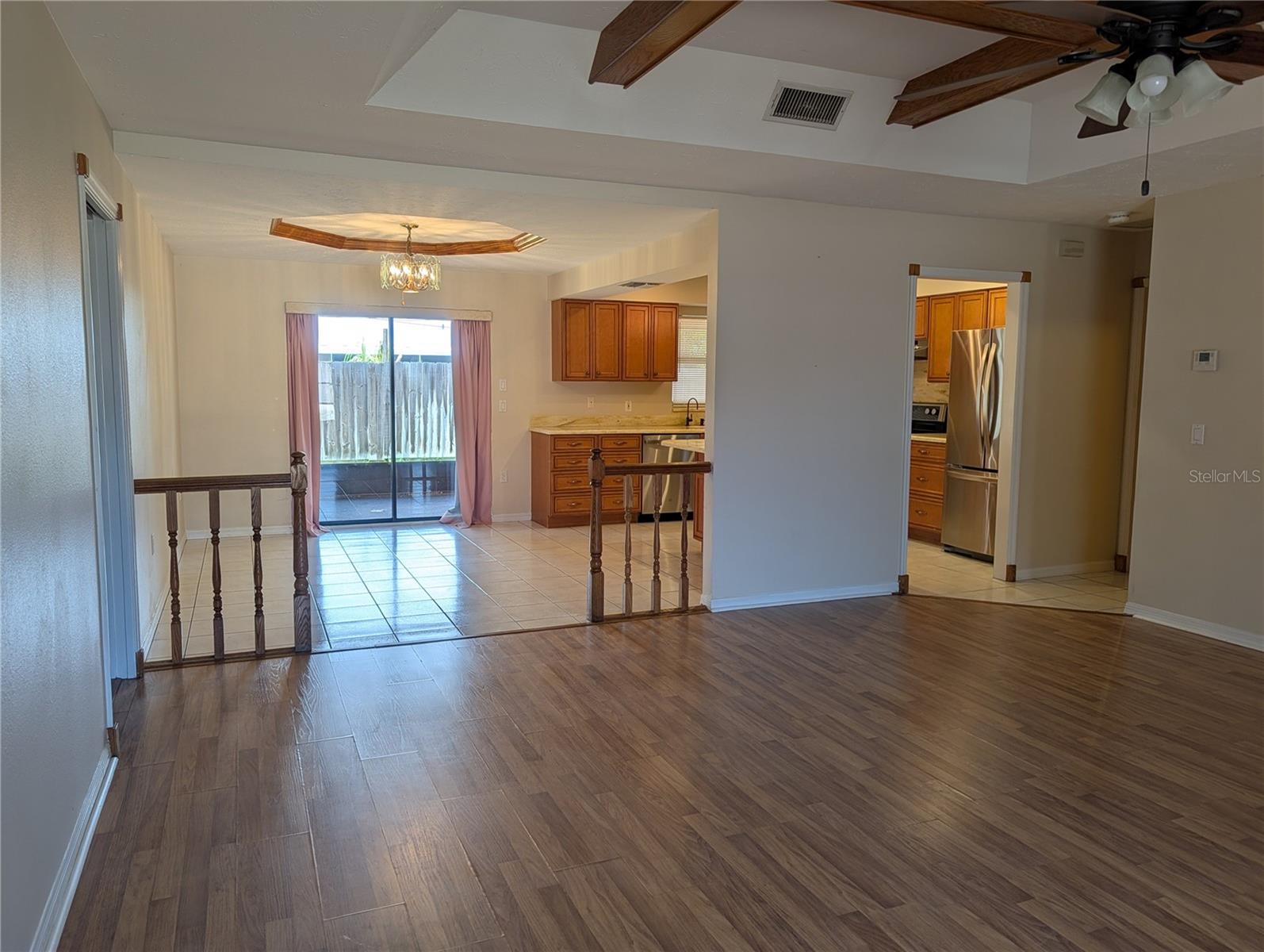 88 Temple Rd Property Photo 5