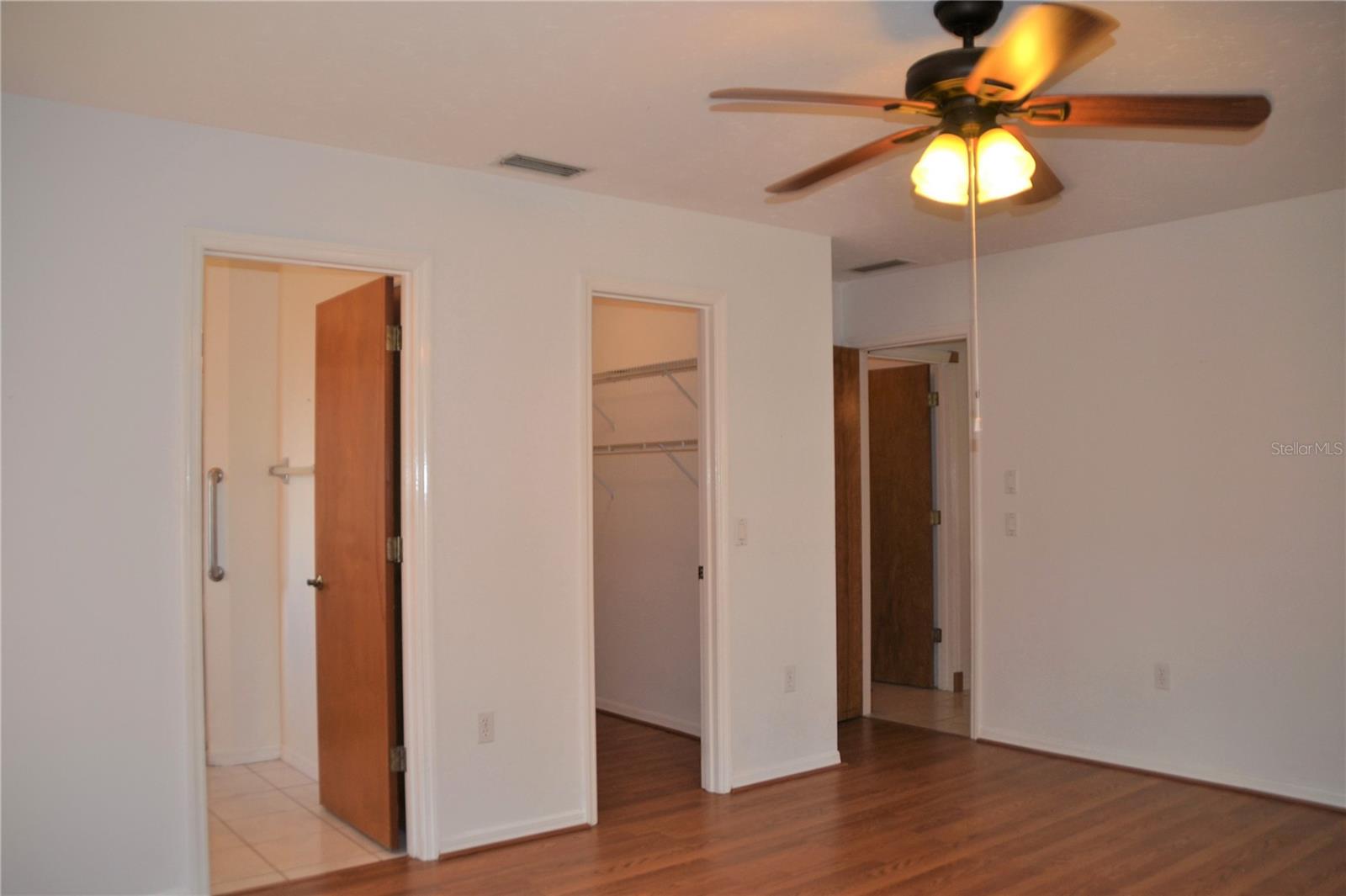 88 Temple Rd Property Photo 14