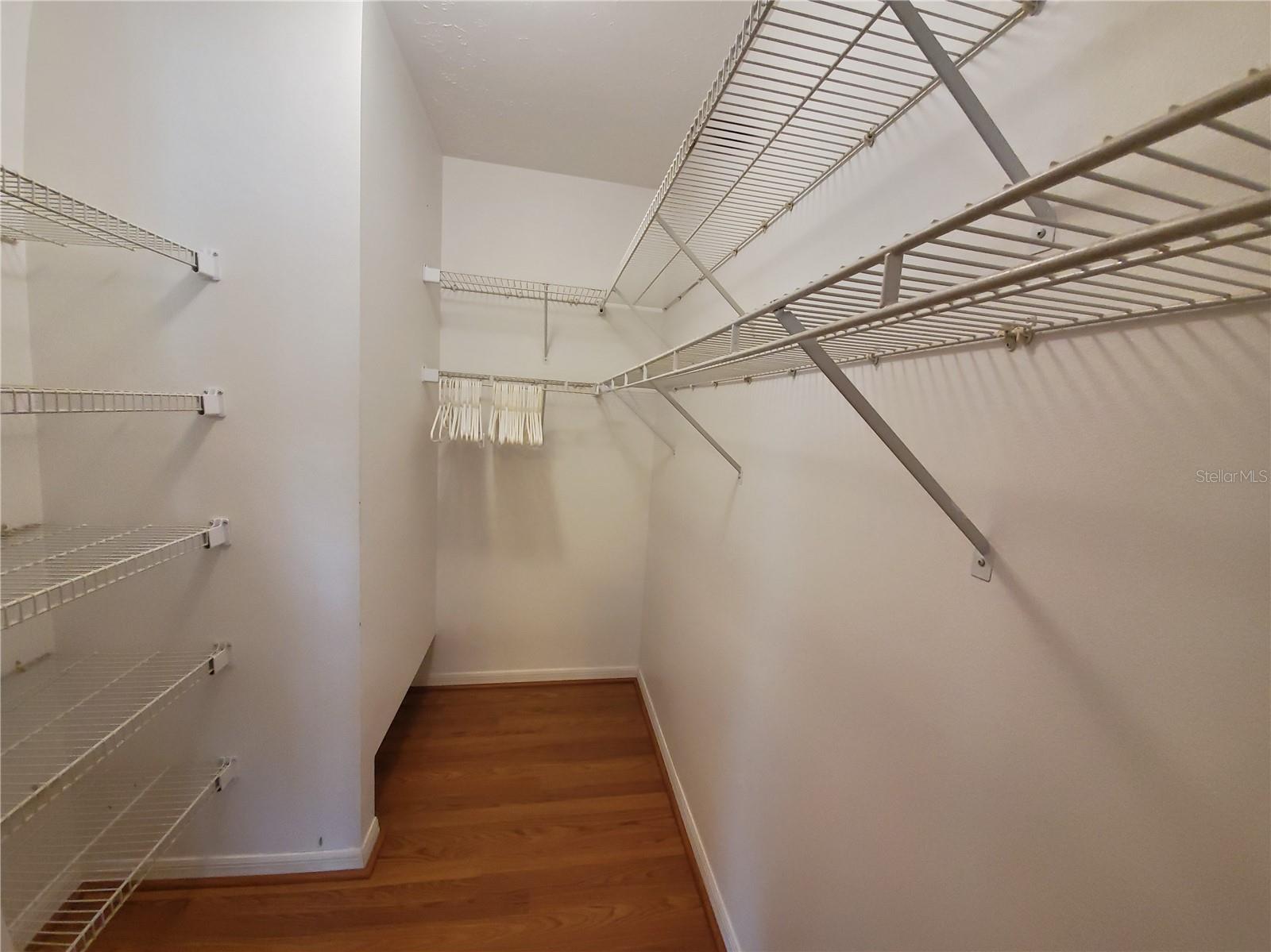 88 Temple Rd Property Photo 15