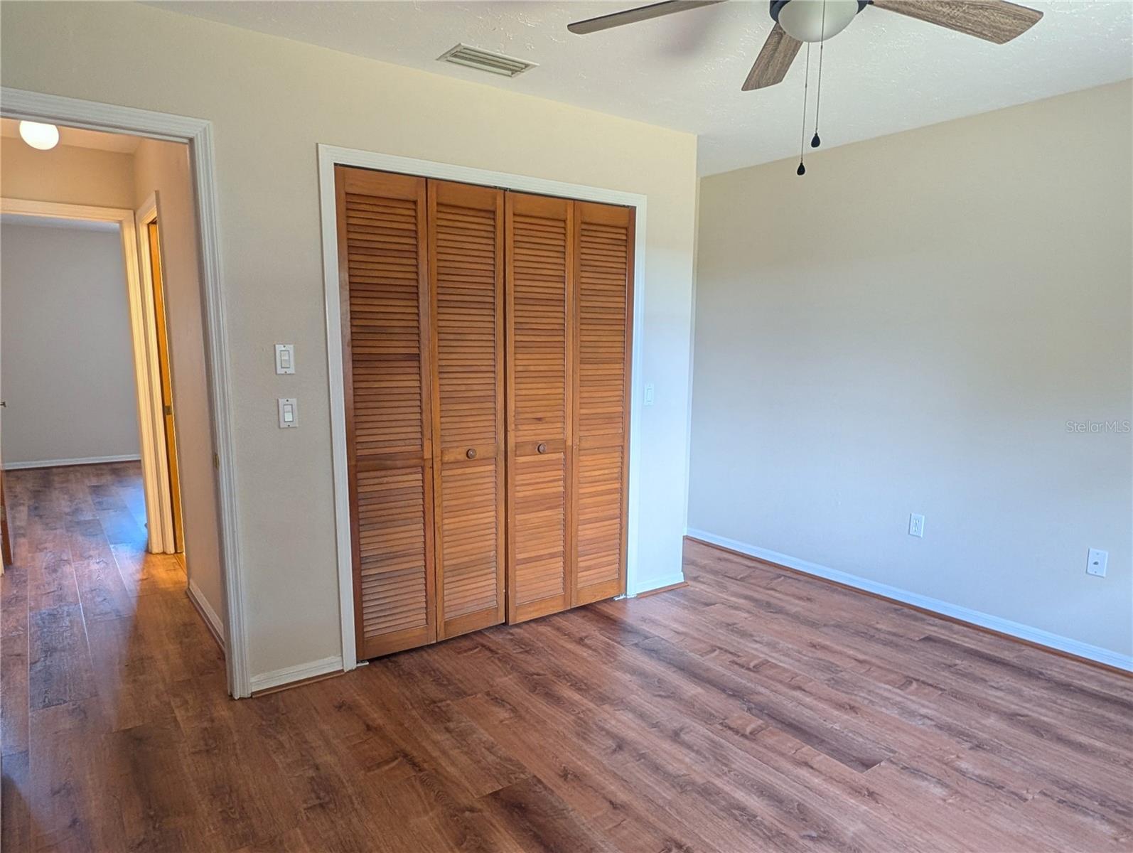 88 Temple Rd Property Photo 23