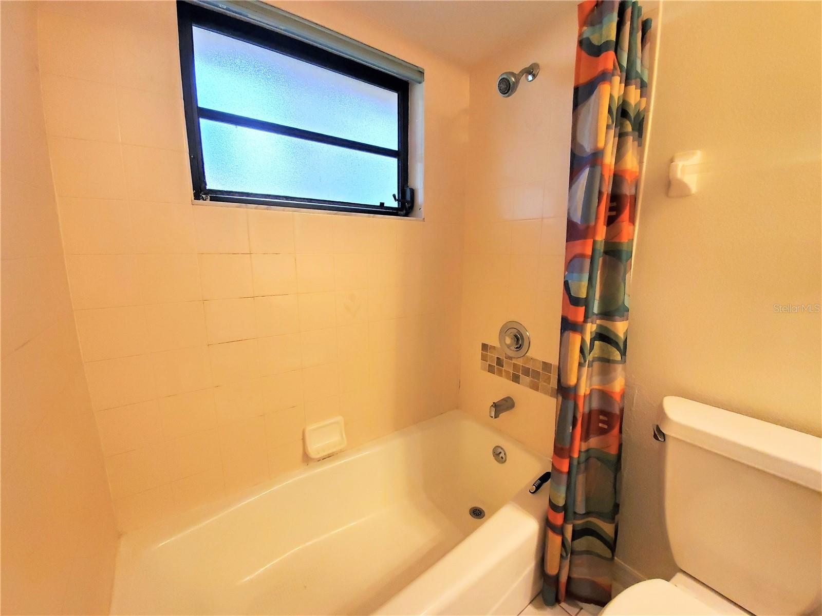 88 Temple Rd Property Photo 28
