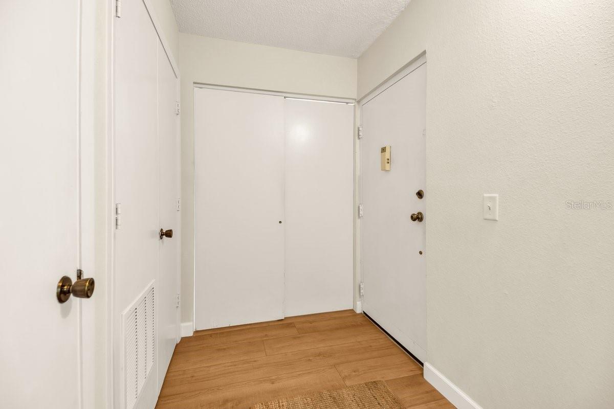 2753 Orchid Oaks Dr #104 Property Photo 4