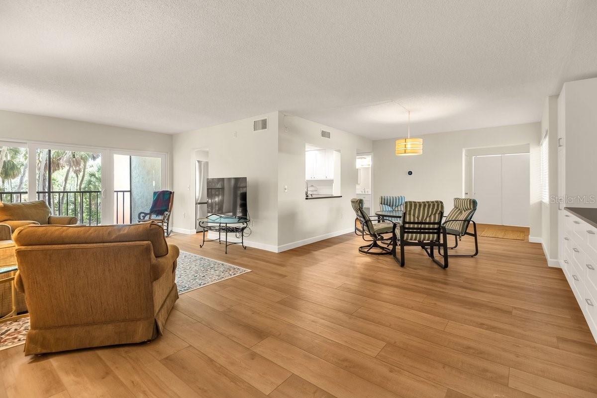 2753 Orchid Oaks Dr #104 Property Photo 6