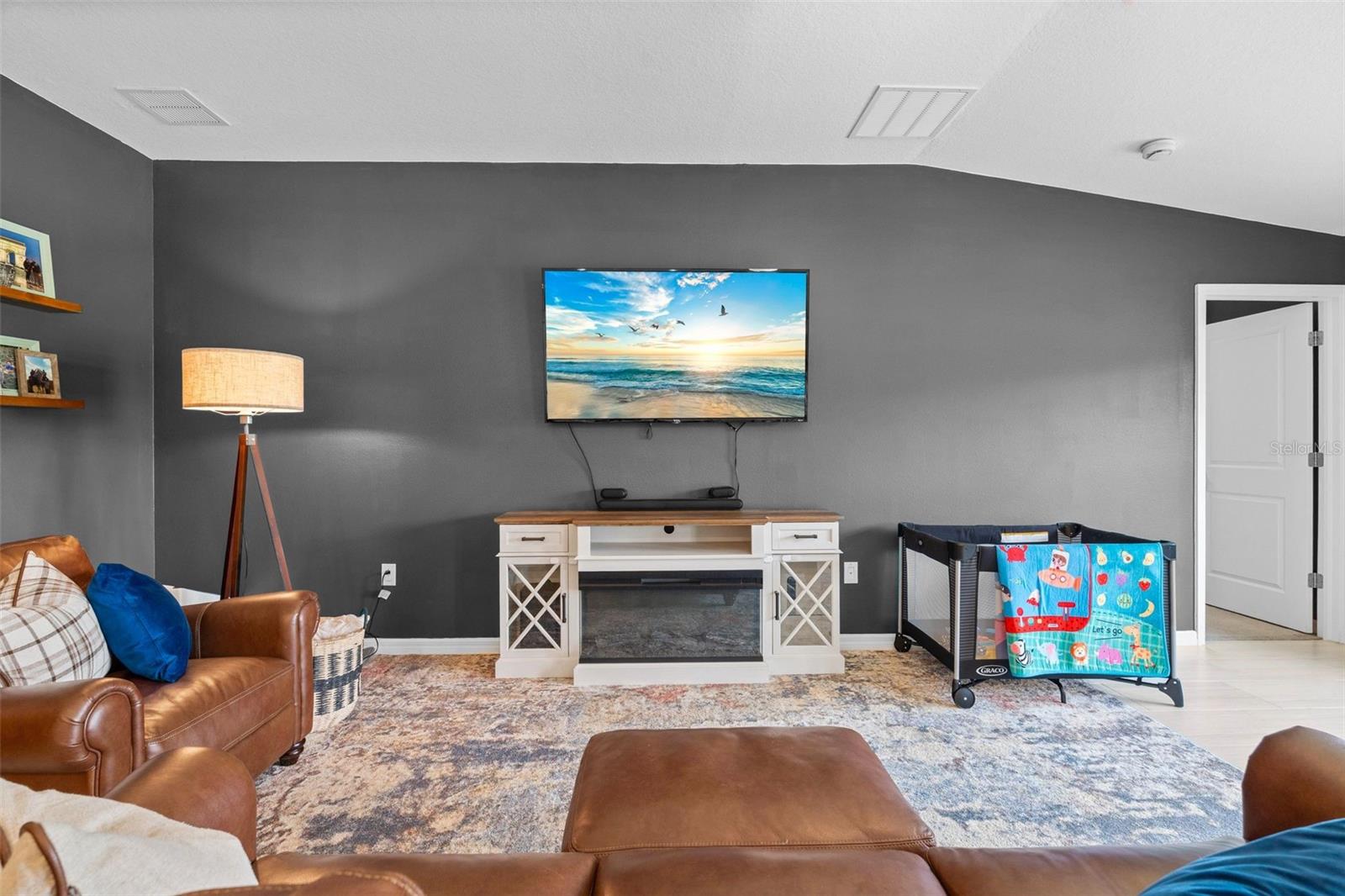 13608 Sunset Sapphire Ct Property Photo 4