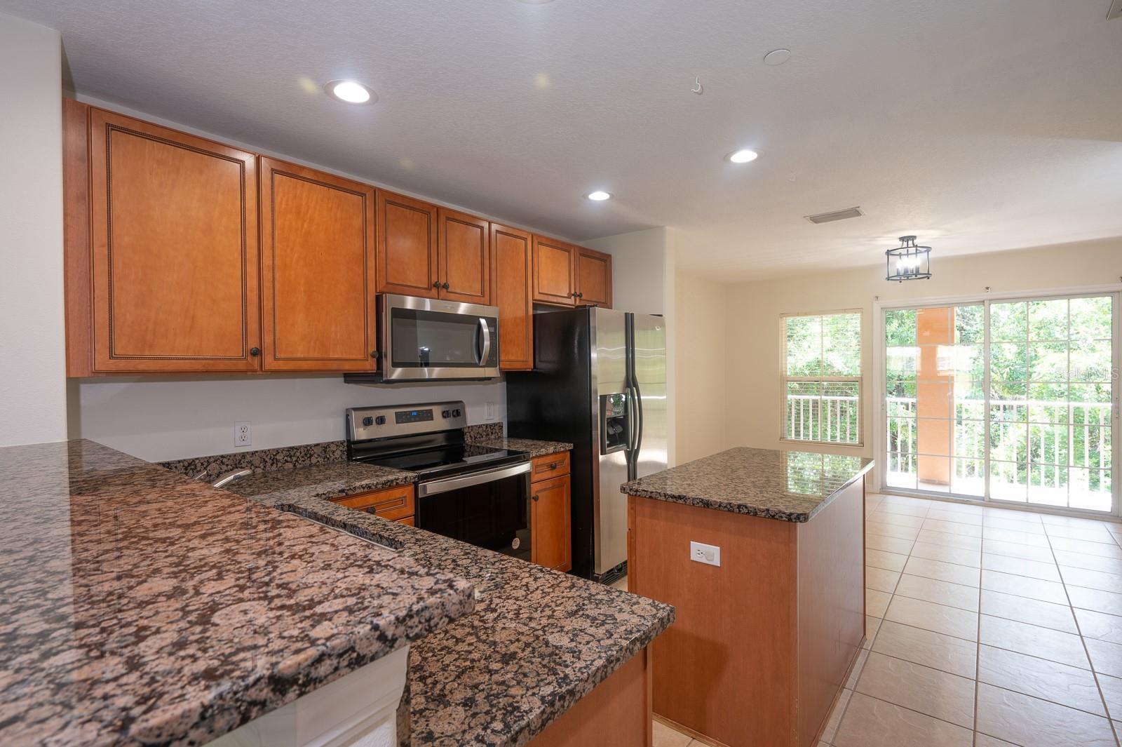 8860 White Sage Loop Property Photo 3