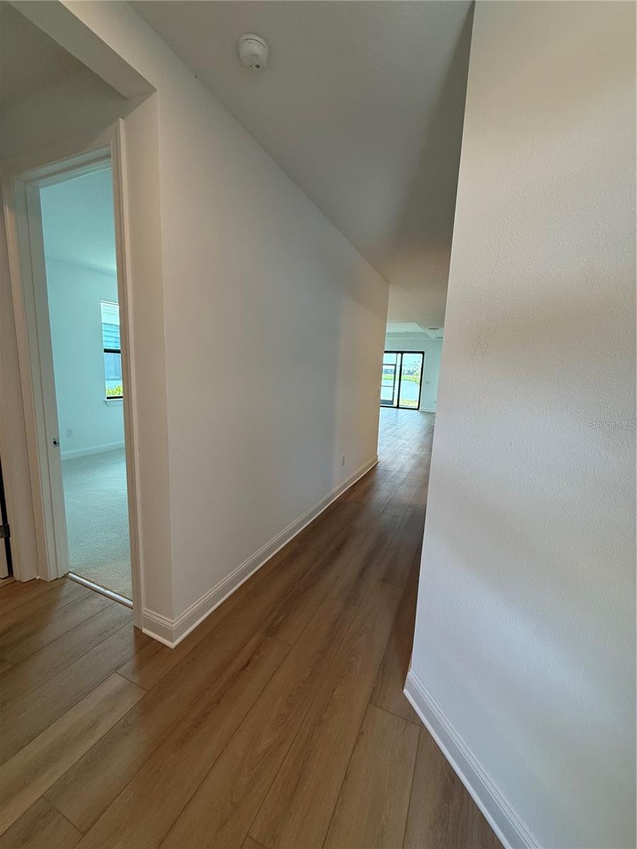 A4698482 Property Photo 4