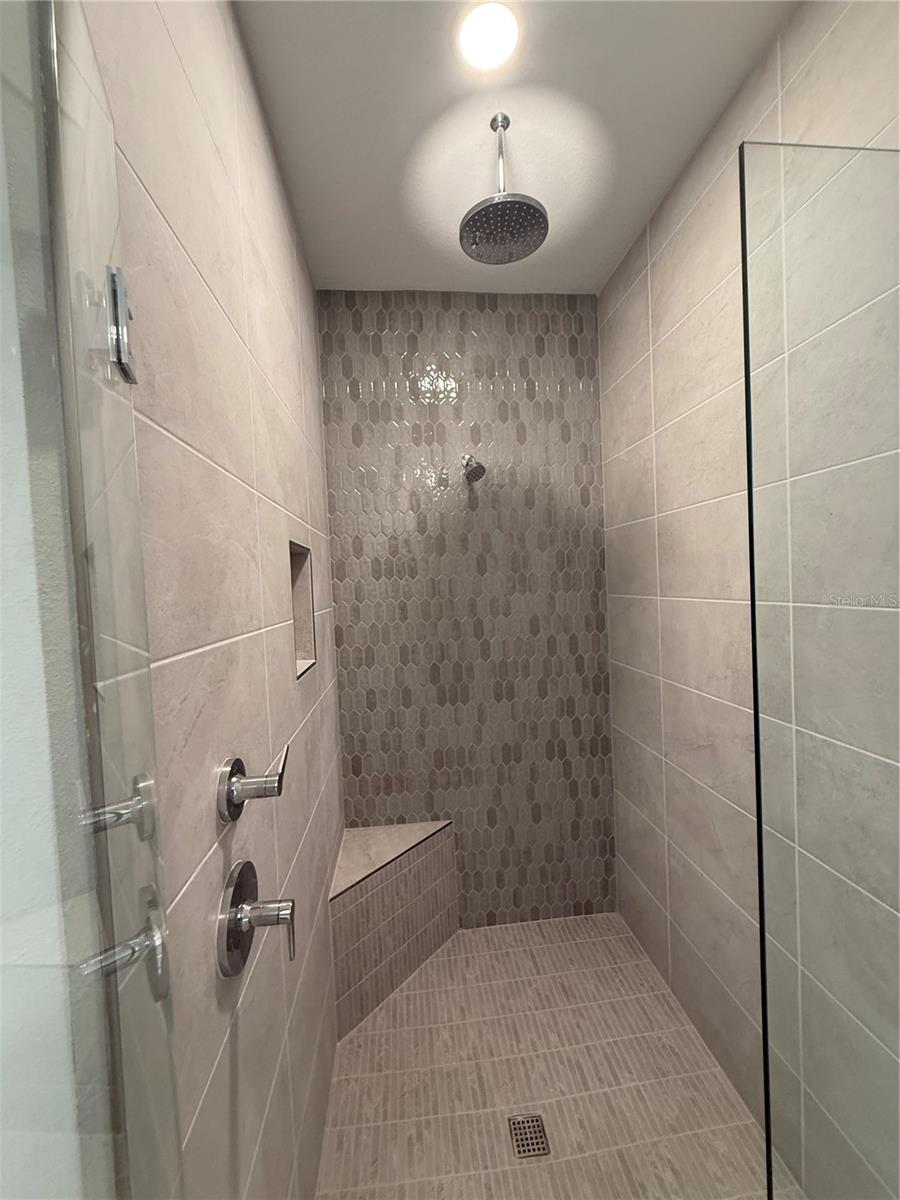 A4698482 Property Photo 16