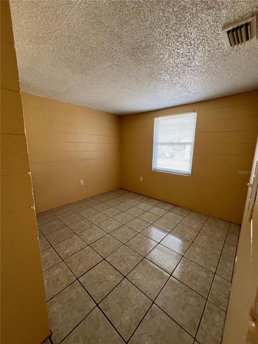 3007 14th St E Property Photo 4