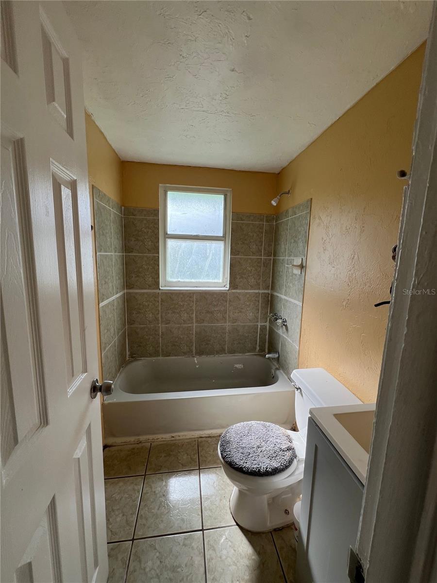 3007 14th St E Property Photo 6