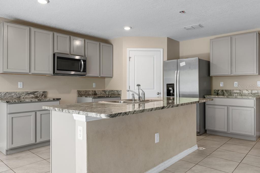 5280 Fiddle Fig Ave Property Photo 10