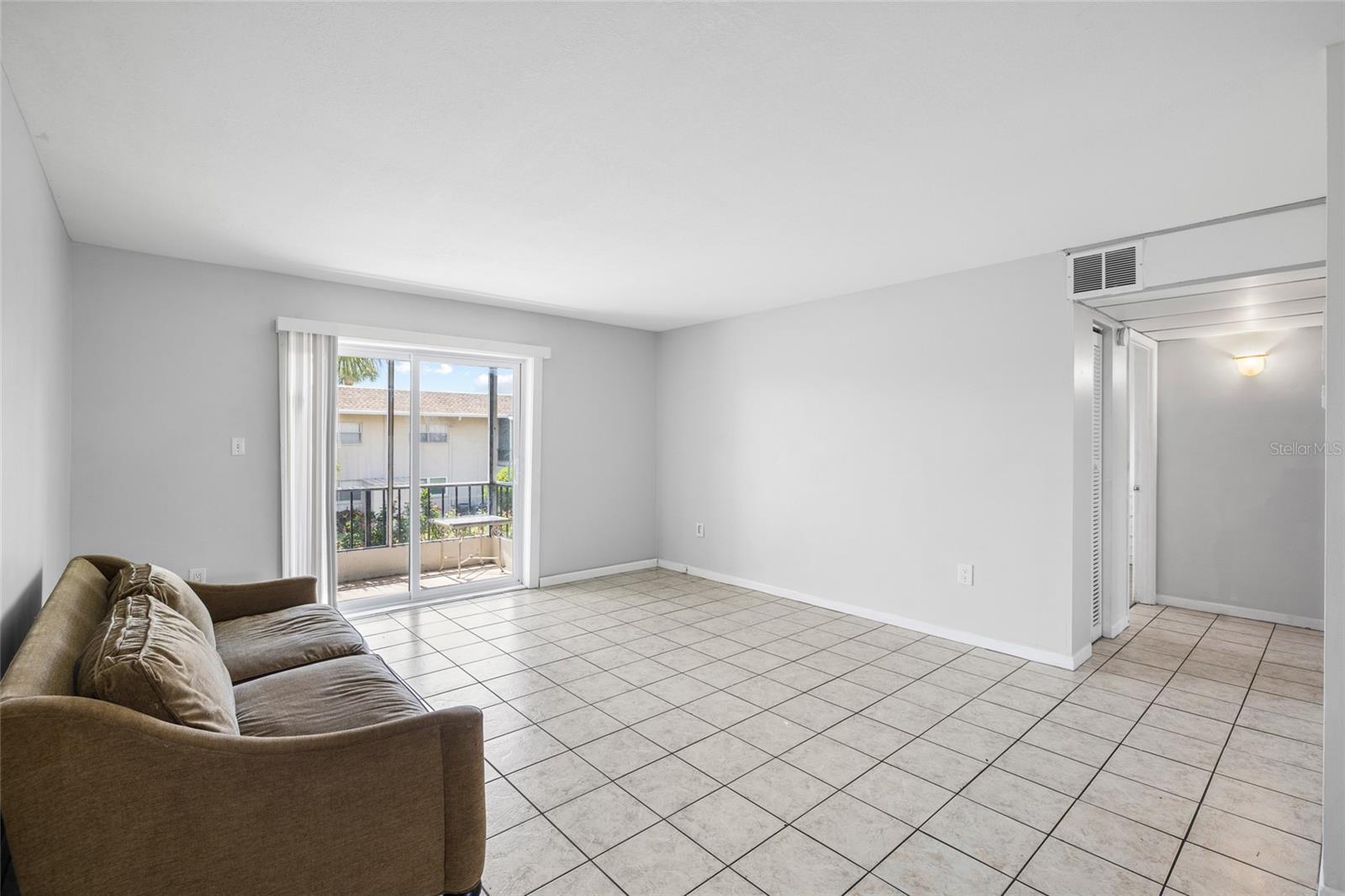 2727 75th St W #8a13 Property Photo 8