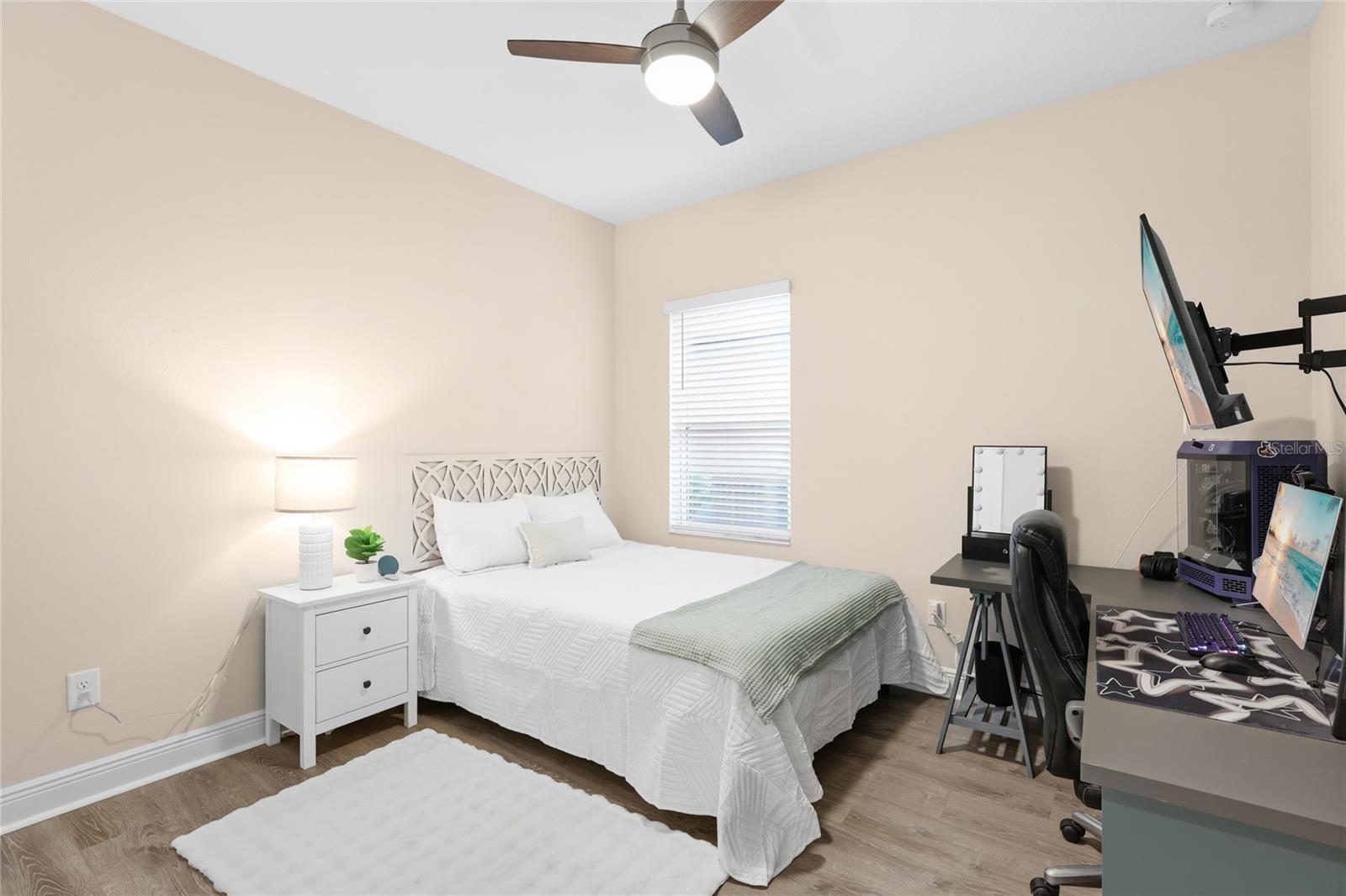 10601 Falling Leaf Ct Property Photo 15