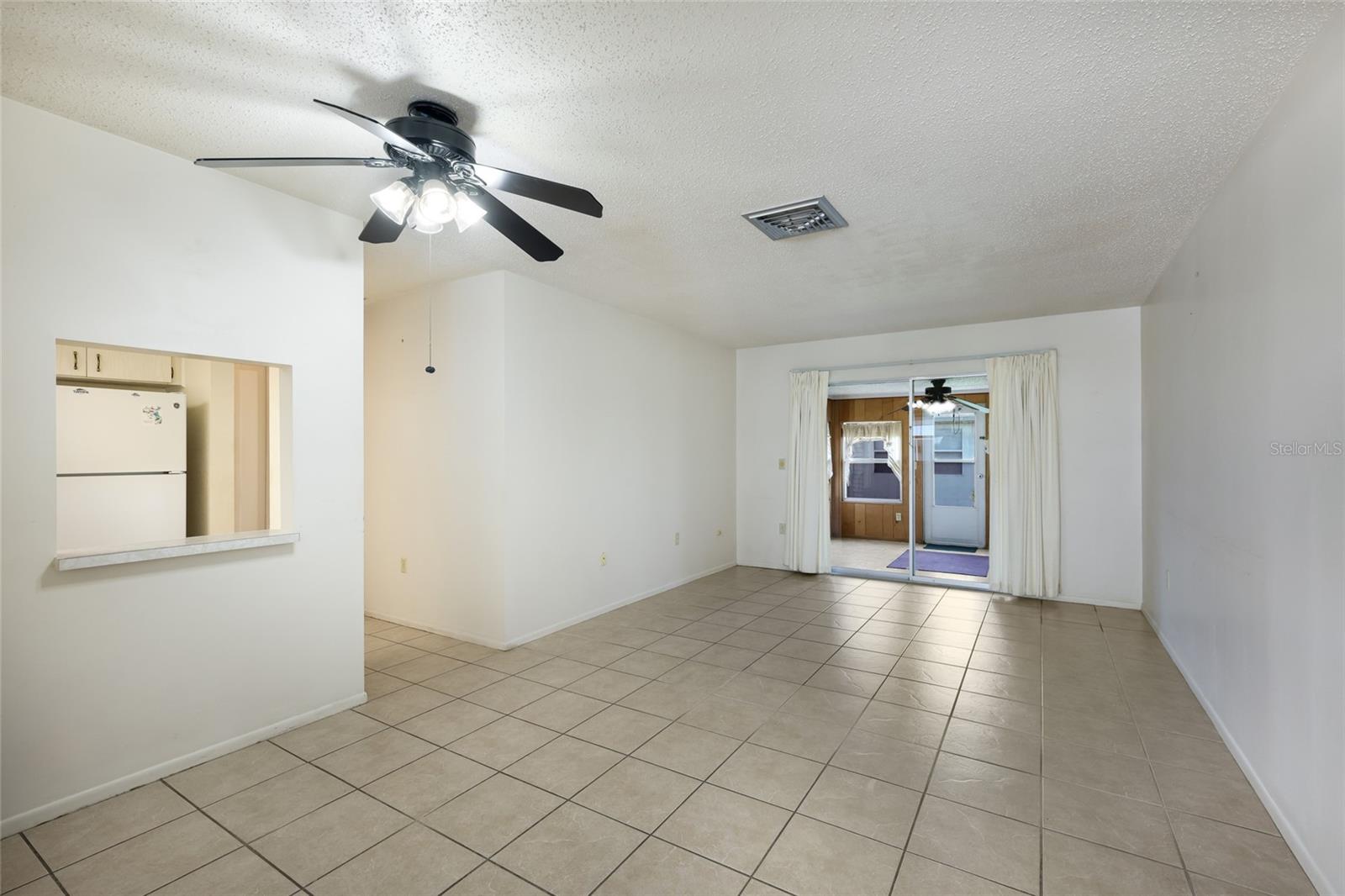 5994 Hibiscus Dr Property Photo 4