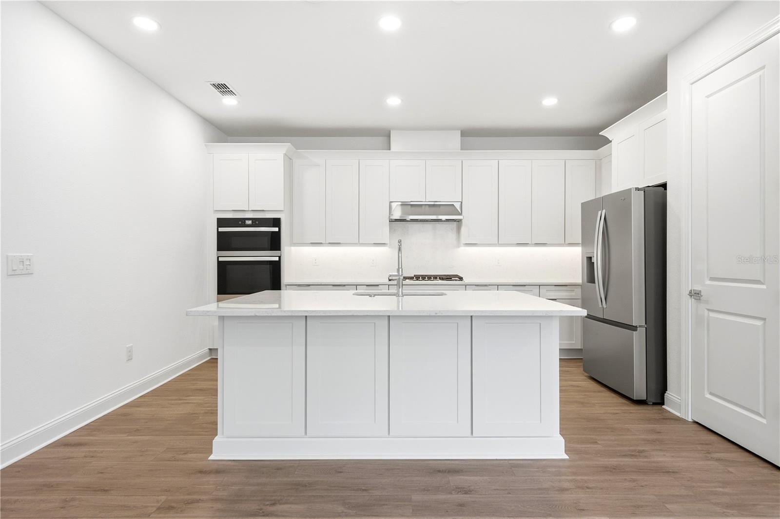 A4698591 Property Photo 4