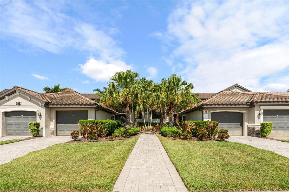 5557 PALMER CIR #202