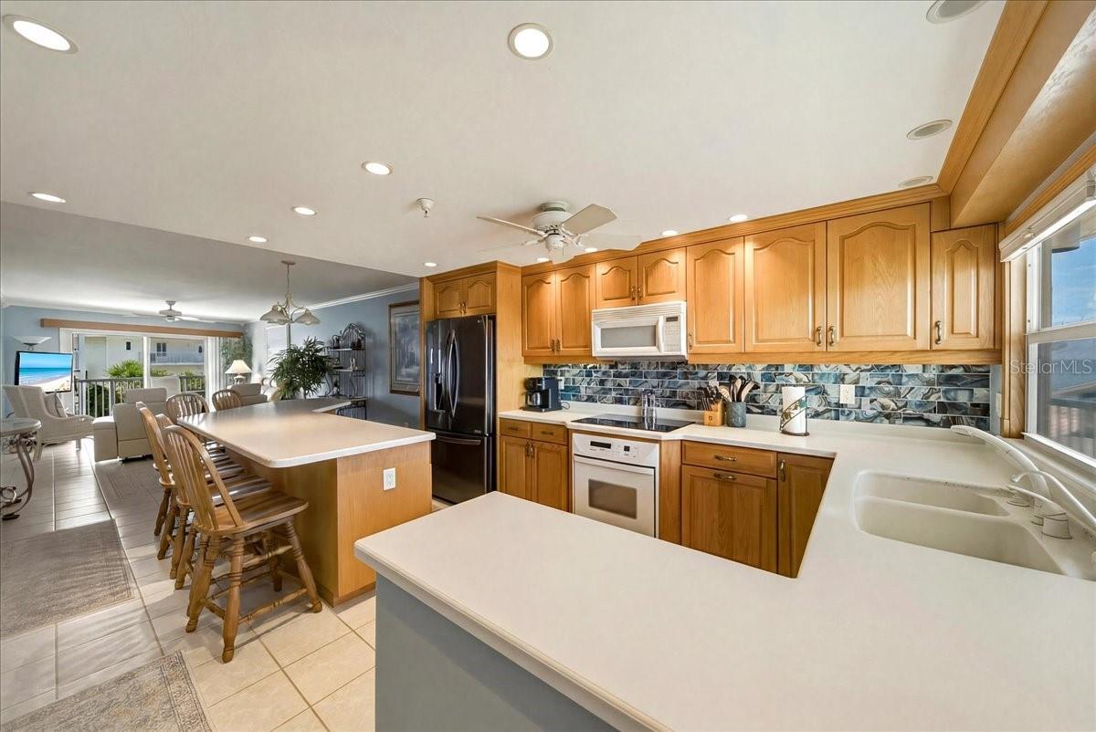 1480 Gulf Blvd #202 Property Photo 6