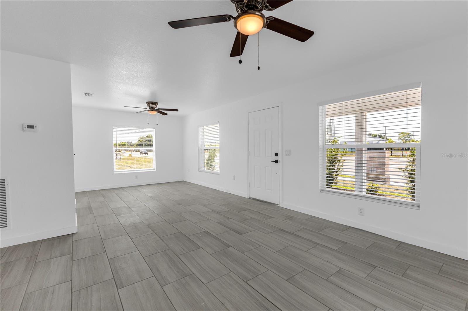 2206 53rd Ave E Property Photo 5