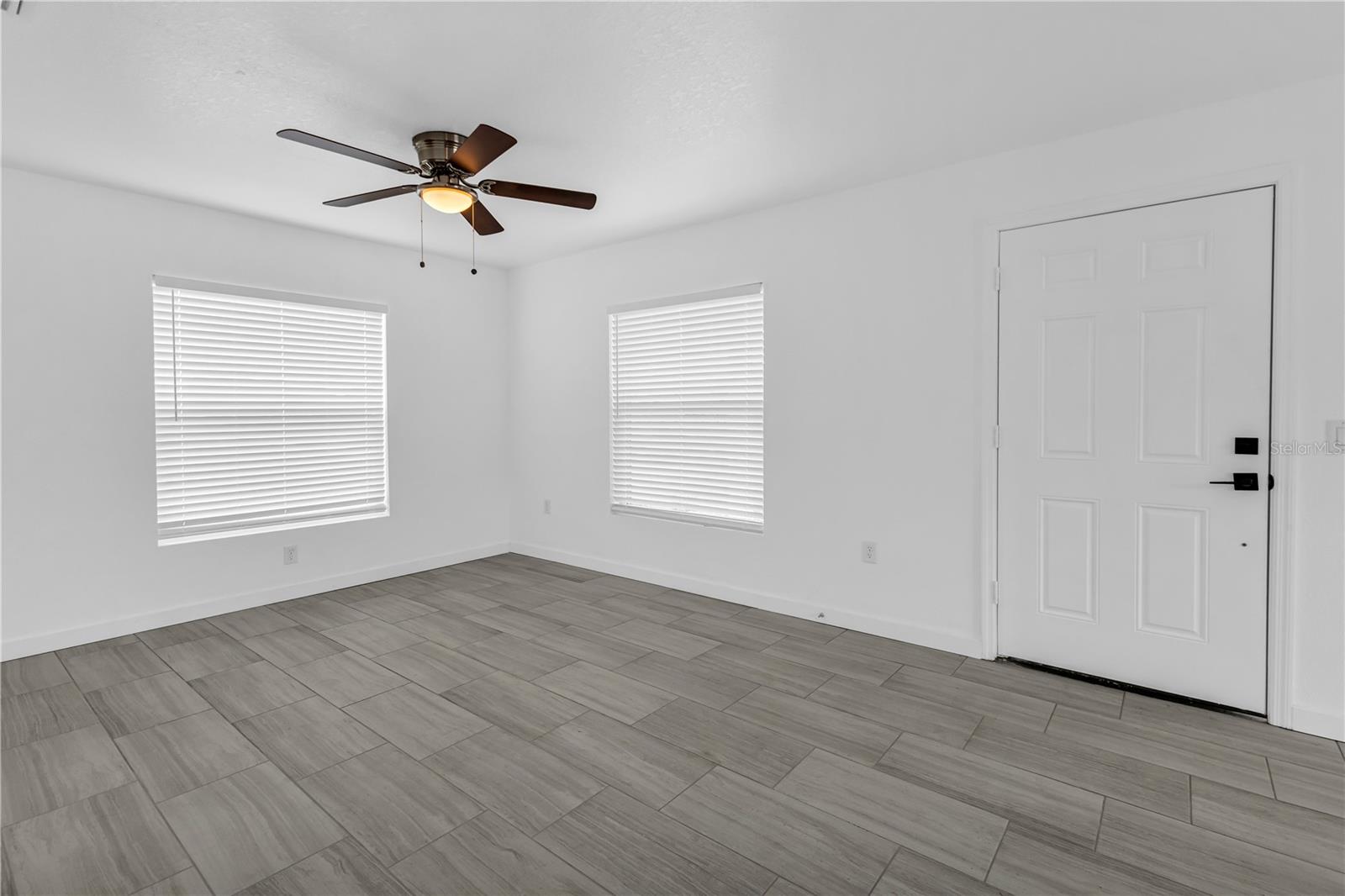 2206 53rd Ave E Property Photo 7