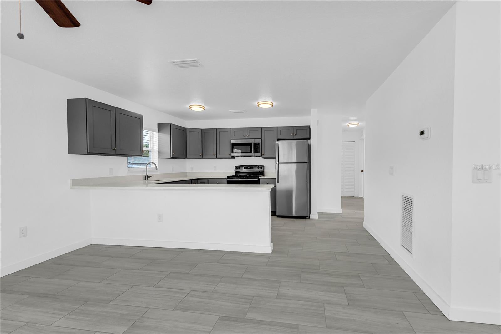 2206 53rd Ave E Property Photo 9
