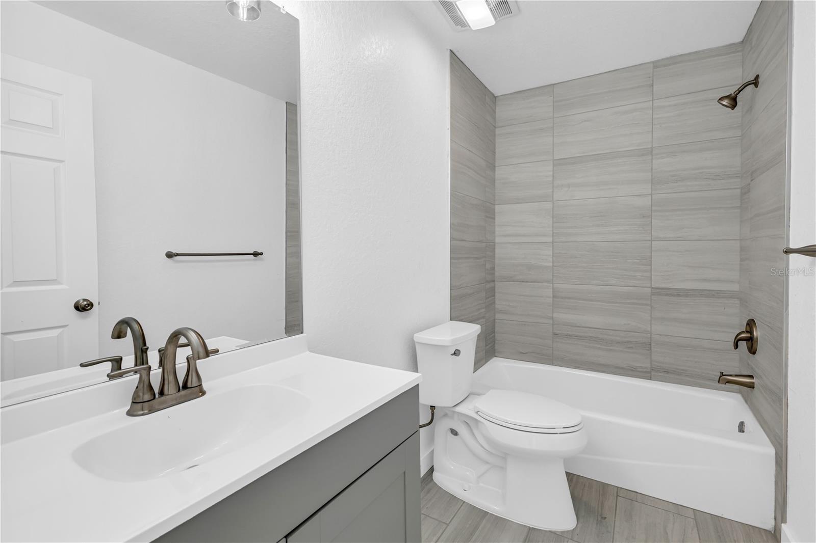 2206 53rd Ave E Property Photo 15