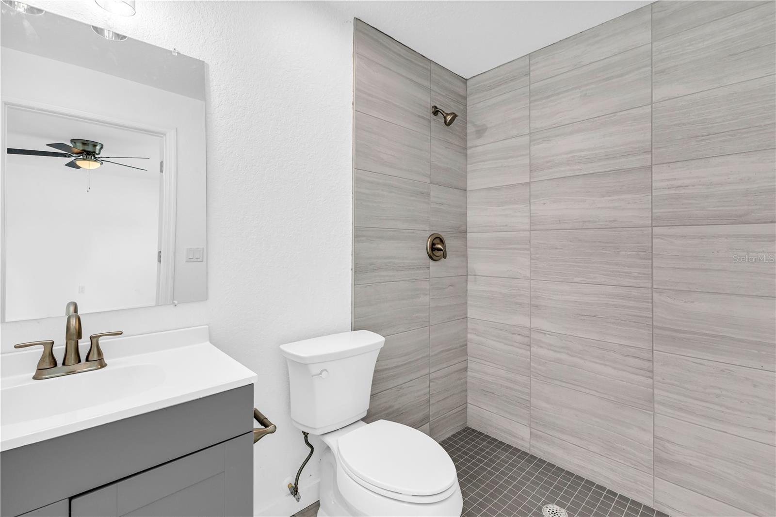 2206 53rd Ave E Property Photo 16