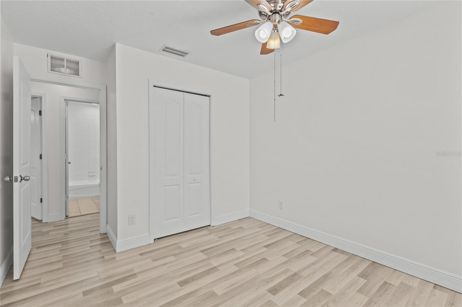 220 Cape Harbour Loop #unit 101 Property Photo 17