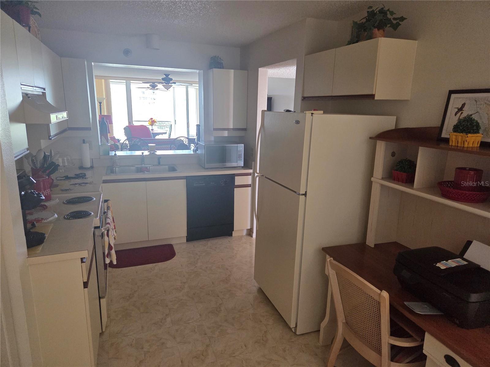 4460 Fairways Blvd #302 Property Photo 12