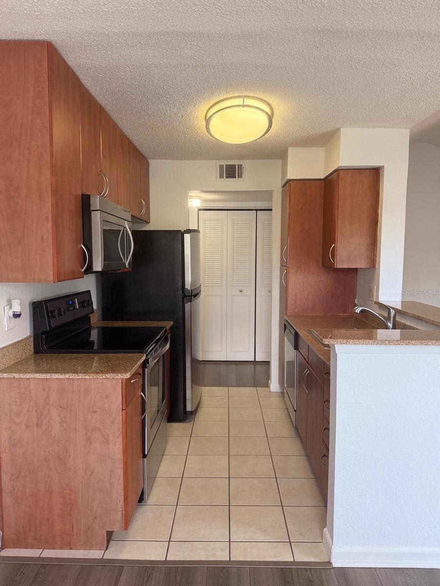 11568 Westwood Blvd #1034 Property Photo 9