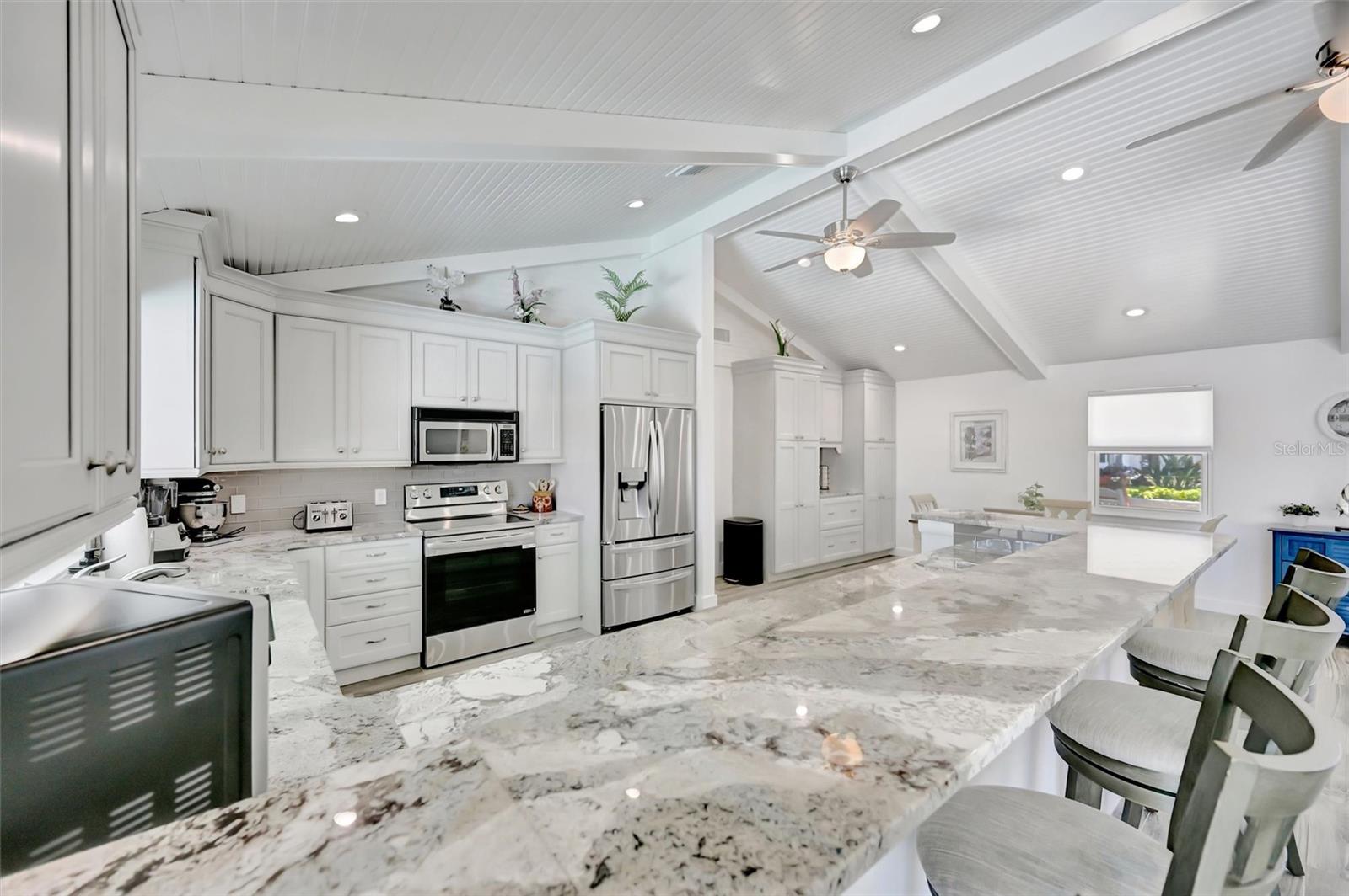 514 Key Royale Dr Property Photo 17