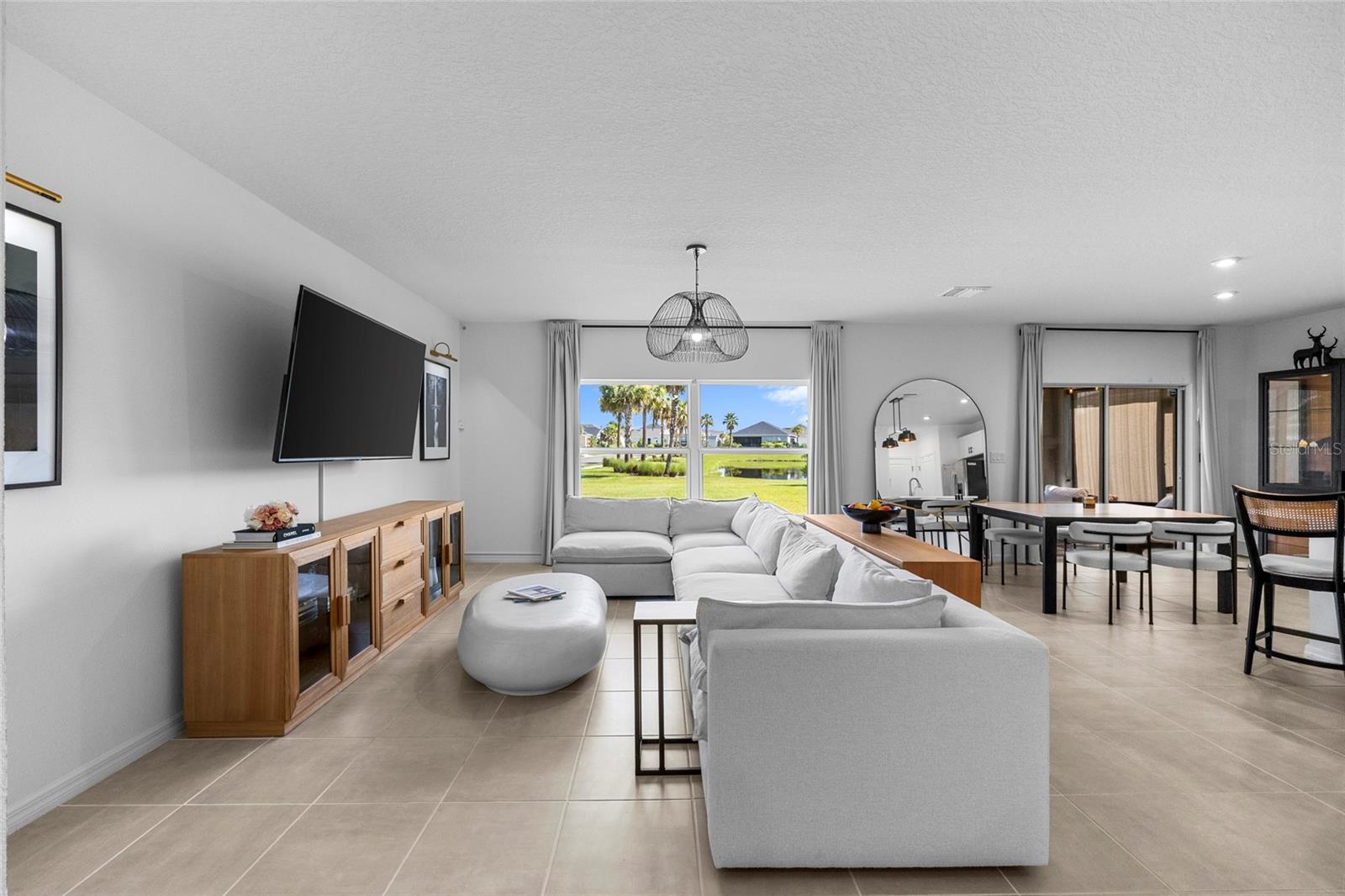 6365 Springmont Loop Property Photo 4