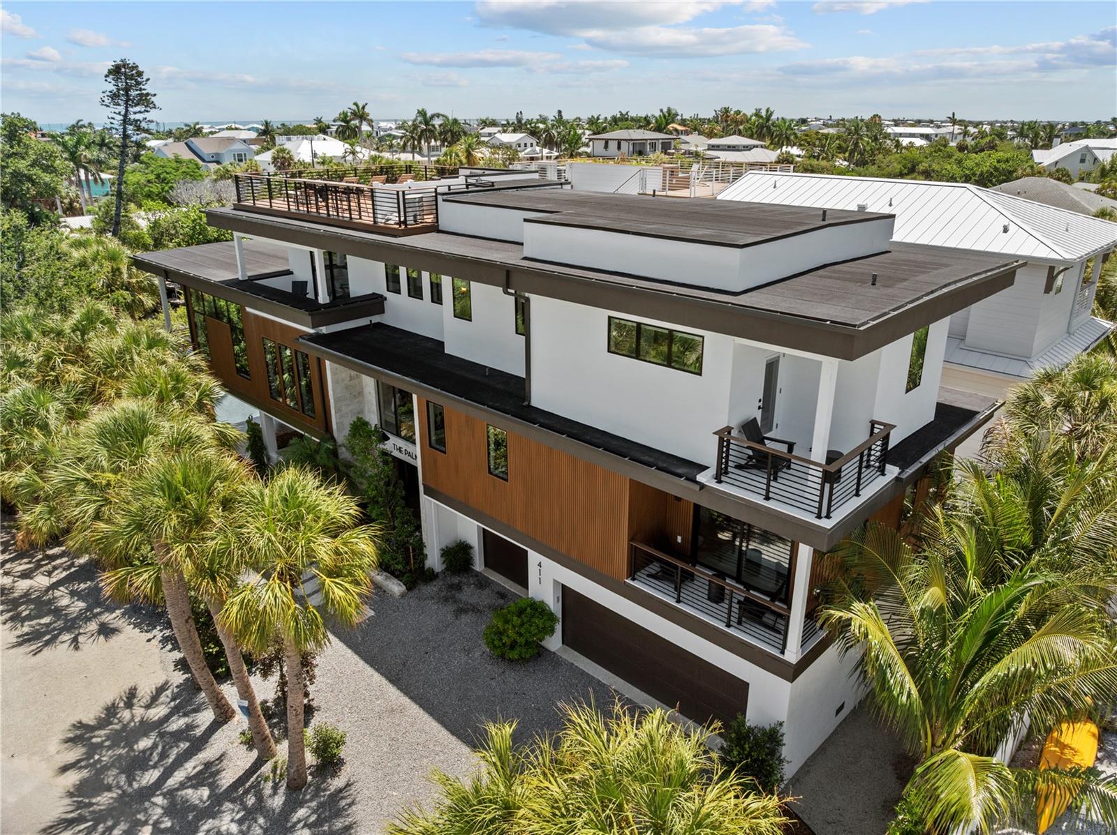 411 Palm Ave Property Photo 1