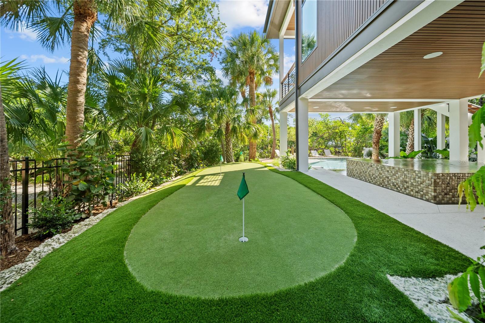 411 Palm Ave Property Photo 66