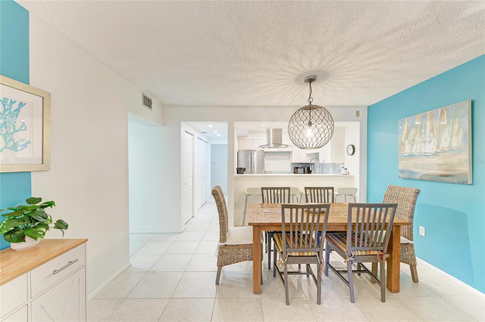 6157 Midnight Pass Rd #e12 Property Photo 18