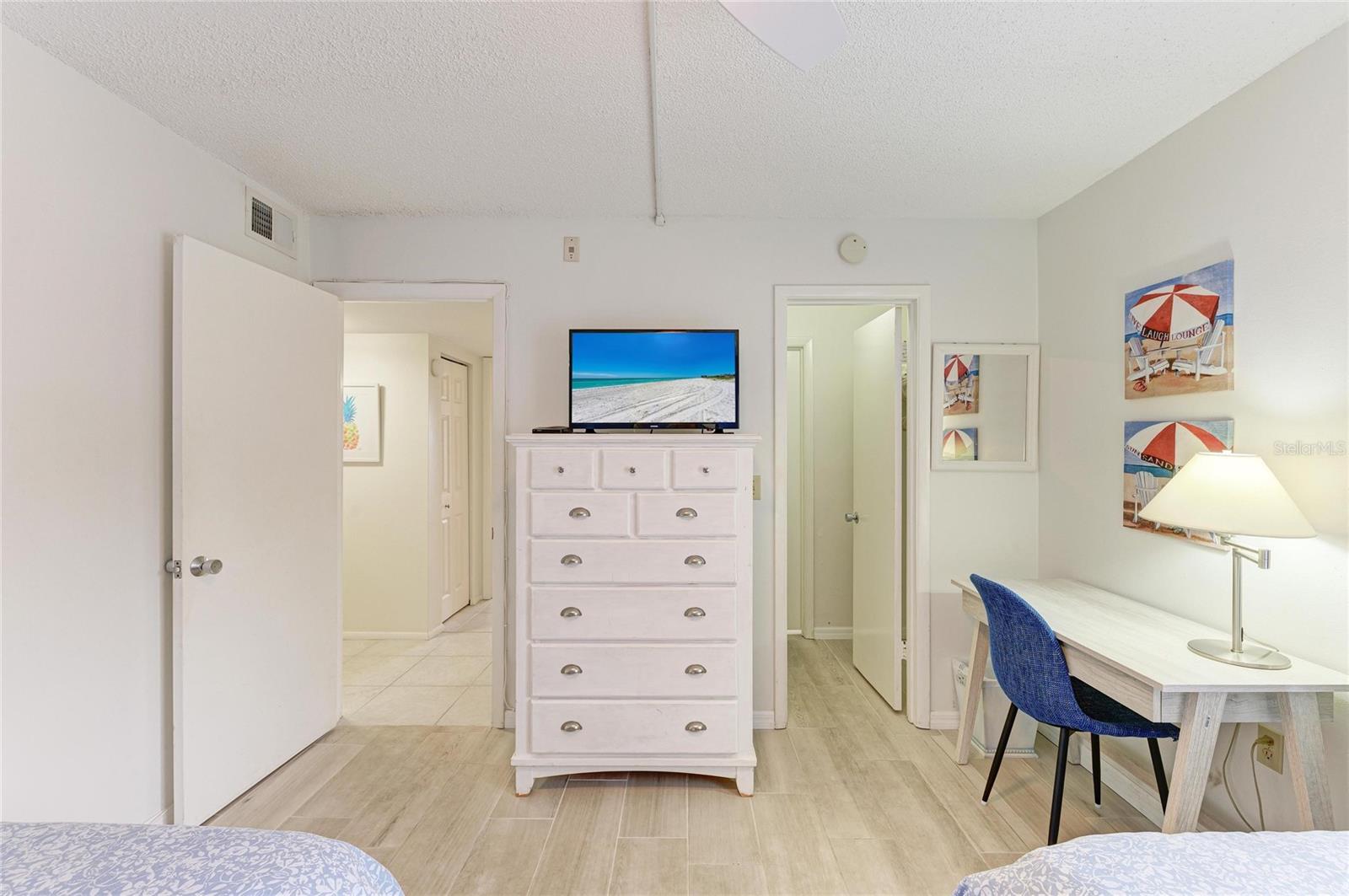6157 Midnight Pass Rd #e12 Property Photo 28