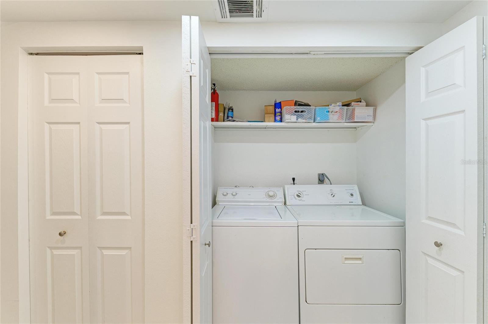 6157 Midnight Pass Rd #e12 Property Photo 34