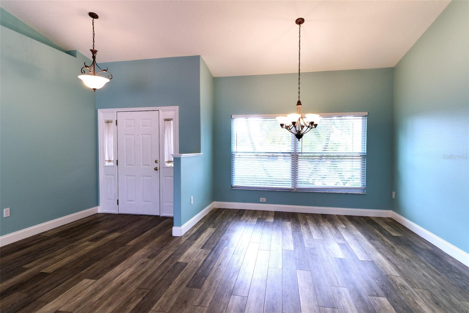6734 60th Street Cir E Property Photo 12