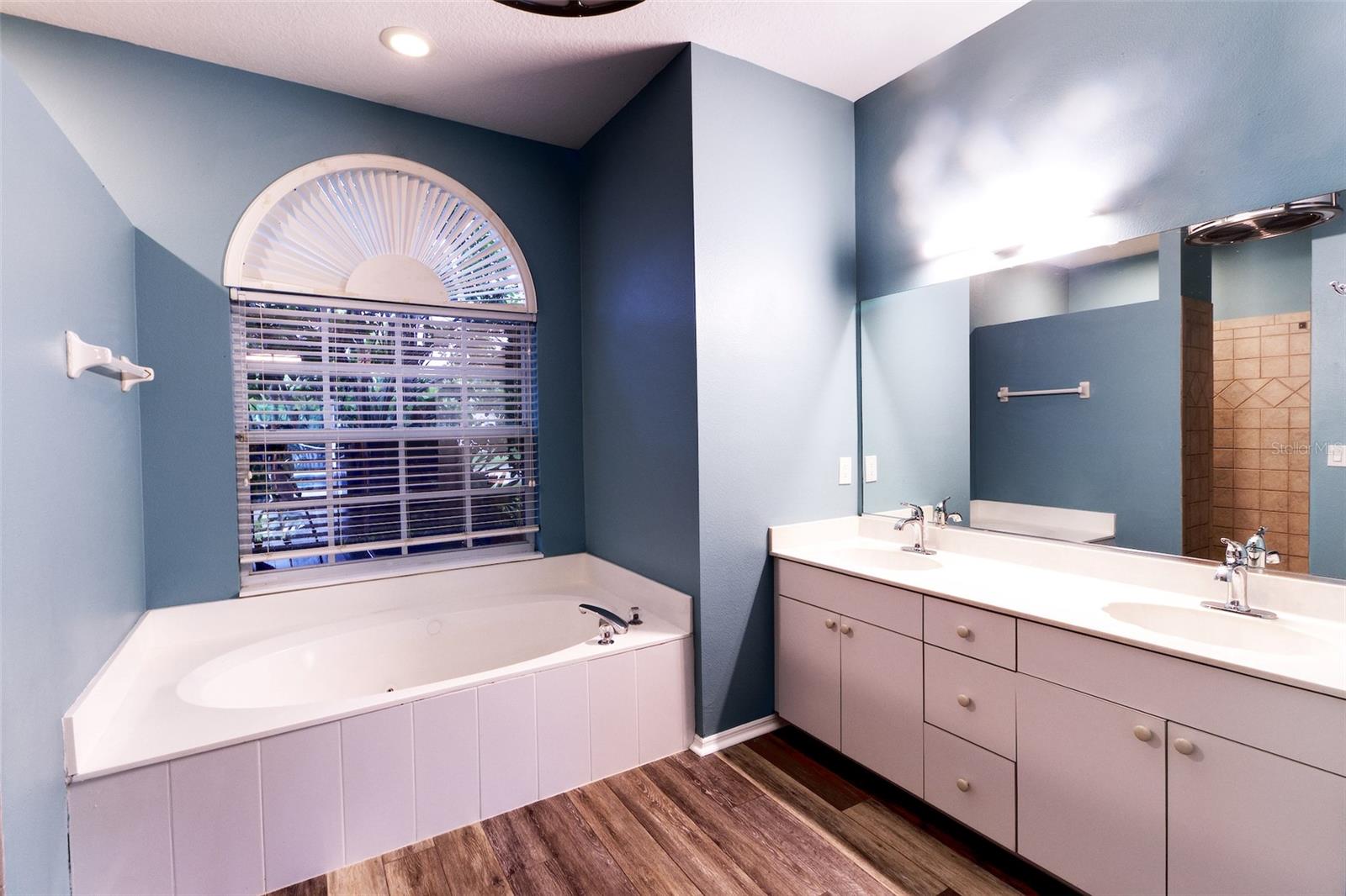 6734 60th Street Cir E Property Photo 15