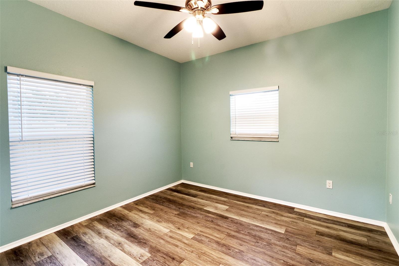 6734 60th Street Cir E Property Photo 16